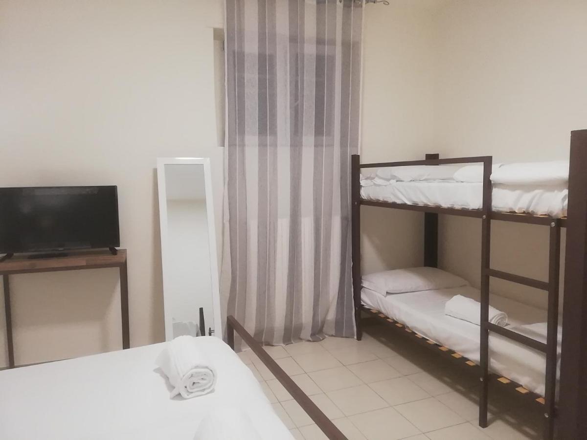 Ostello Dei Sassi - Rooms And Beds ماتيرا المظهر الخارجي الصورة