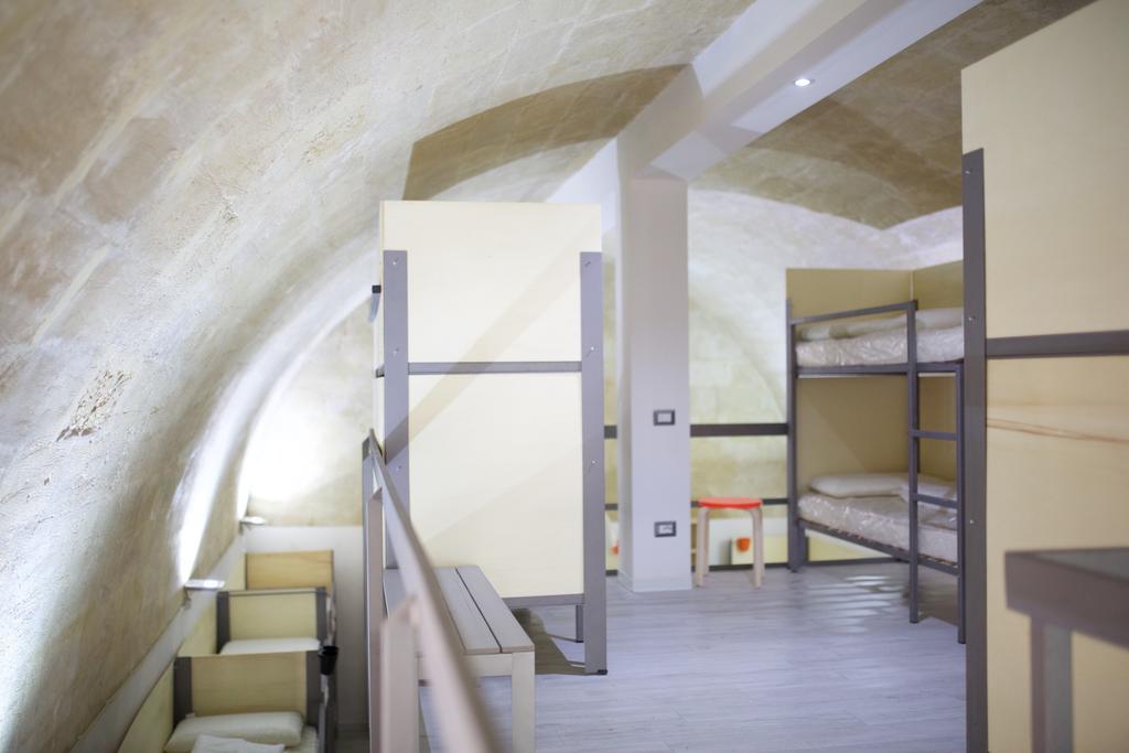 Ostello Dei Sassi - Rooms And Beds ماتيرا المظهر الخارجي الصورة